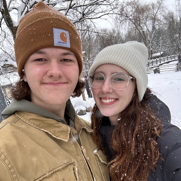 Meet your Posher, Emma - Picture 3 of 5